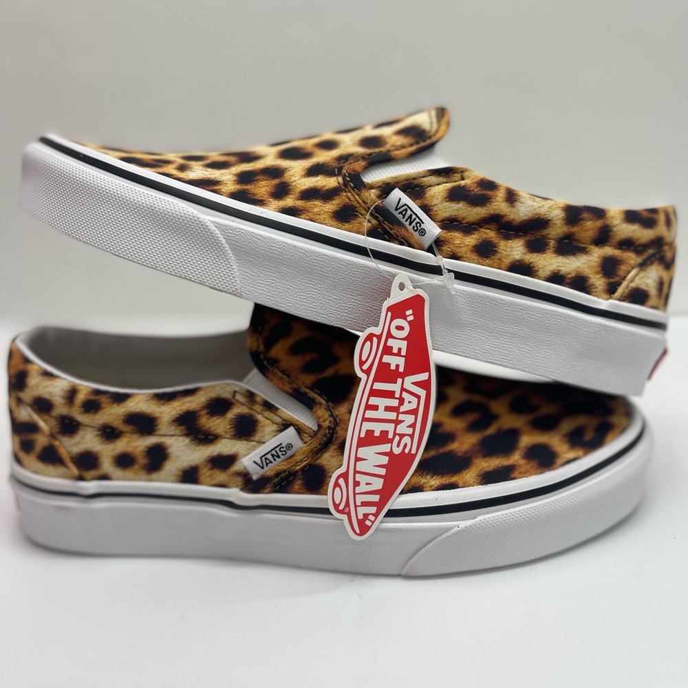 Vans WMNS Slip-On Shoes Classic
(Leopard print) Black/True white
VN0A5AO8316 - Picture 14 of 16